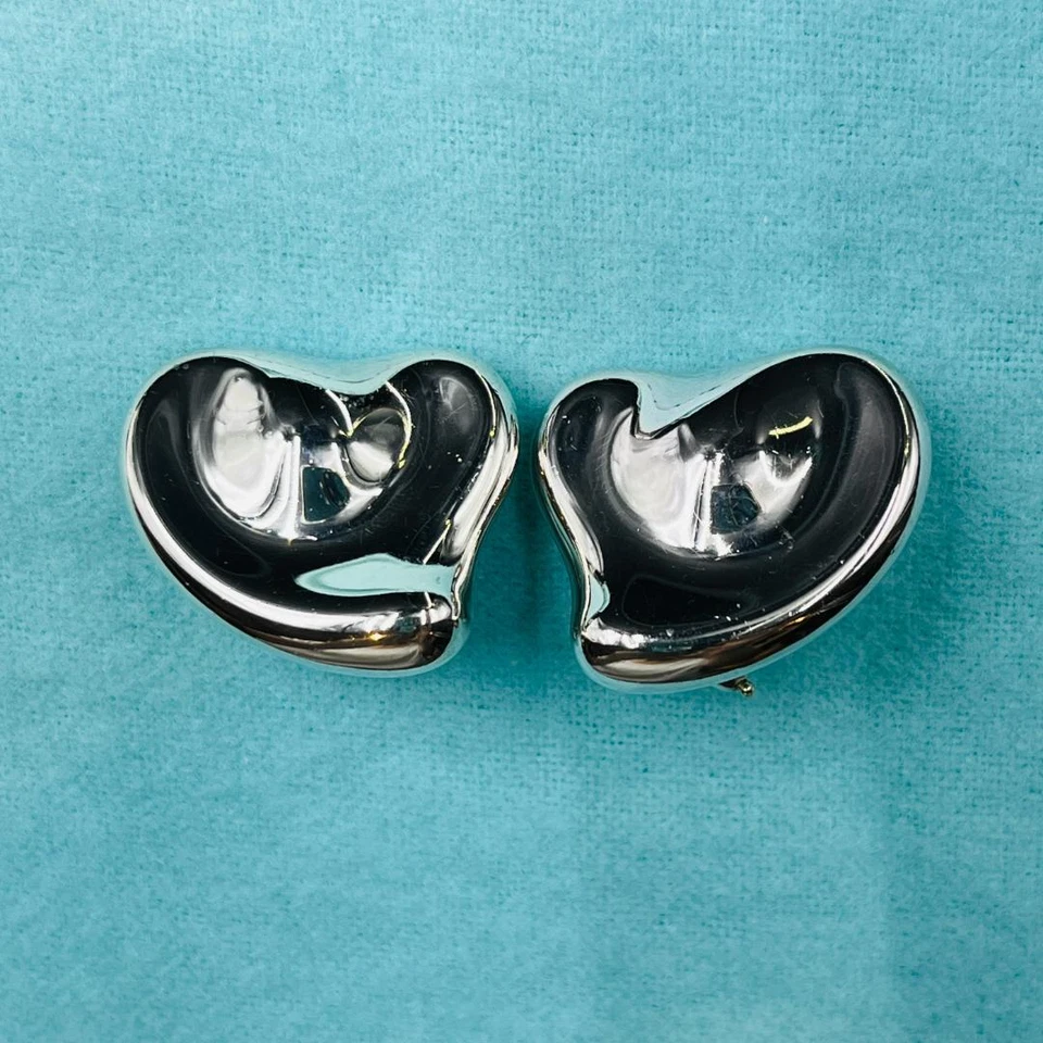 Tiffany and Co Elsa Peretti Volume Full Heart Sterling Silver Clip Earrings 1" - image 4 of 4