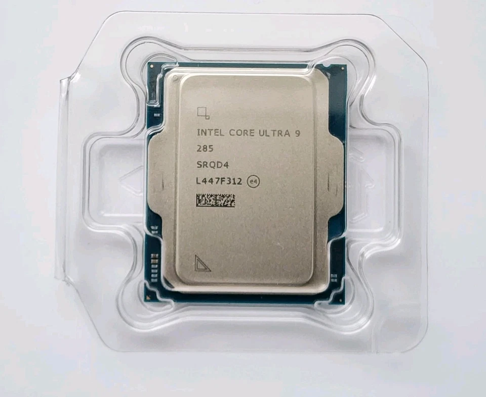 Intel Core Ultra 9 Desktop Processor 285 - 24 cores (8 P + 16 E) And 24 Threads - Image 2 of 4