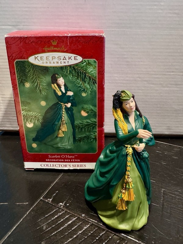 Hallmark Keepsake Scarlett O'Hara Gone with the Wind Ornament Dated 2000