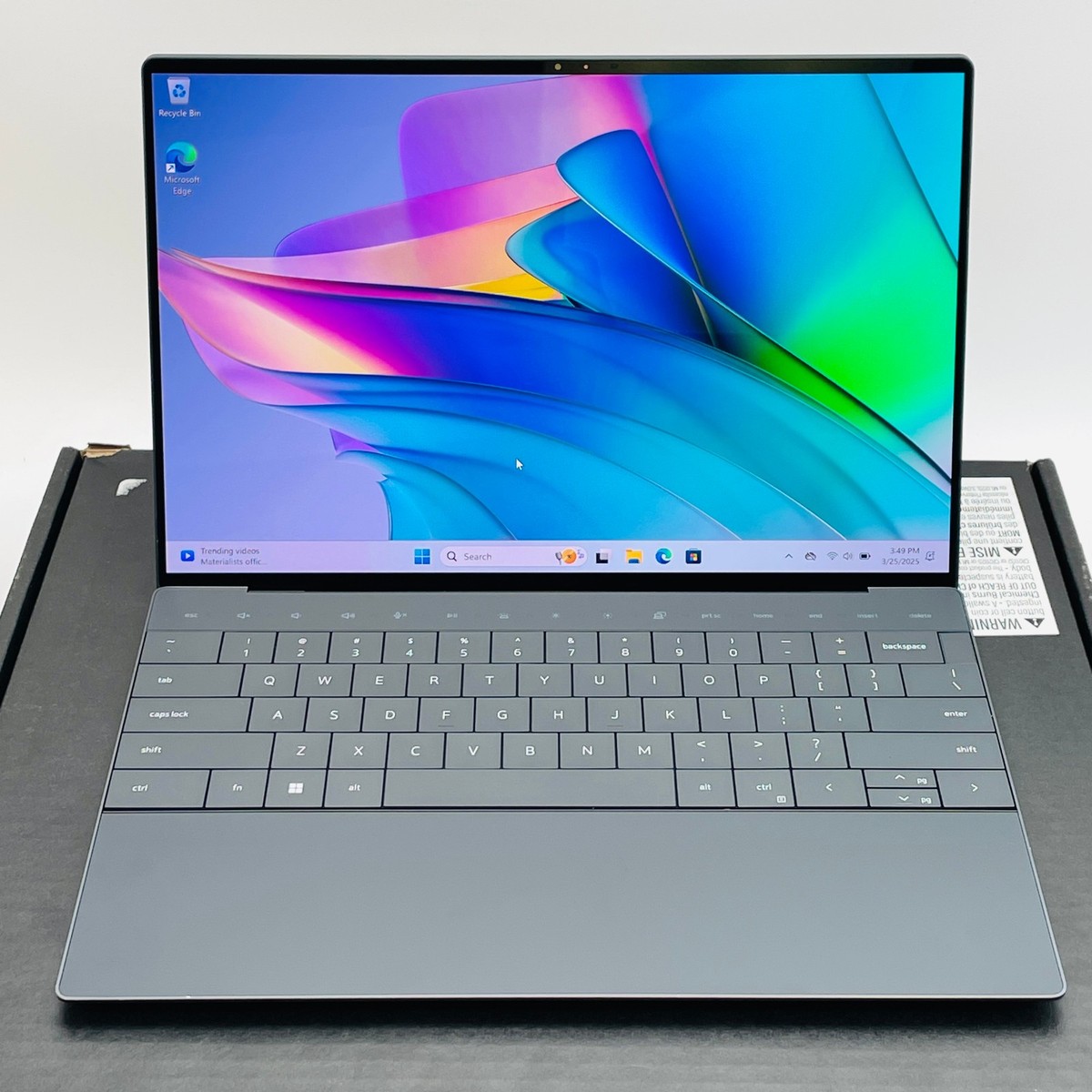 Dell XPS 13 Plus 9320 i7-1260P 1TB 13.4 FHD+ Display 2022 32GB RAM