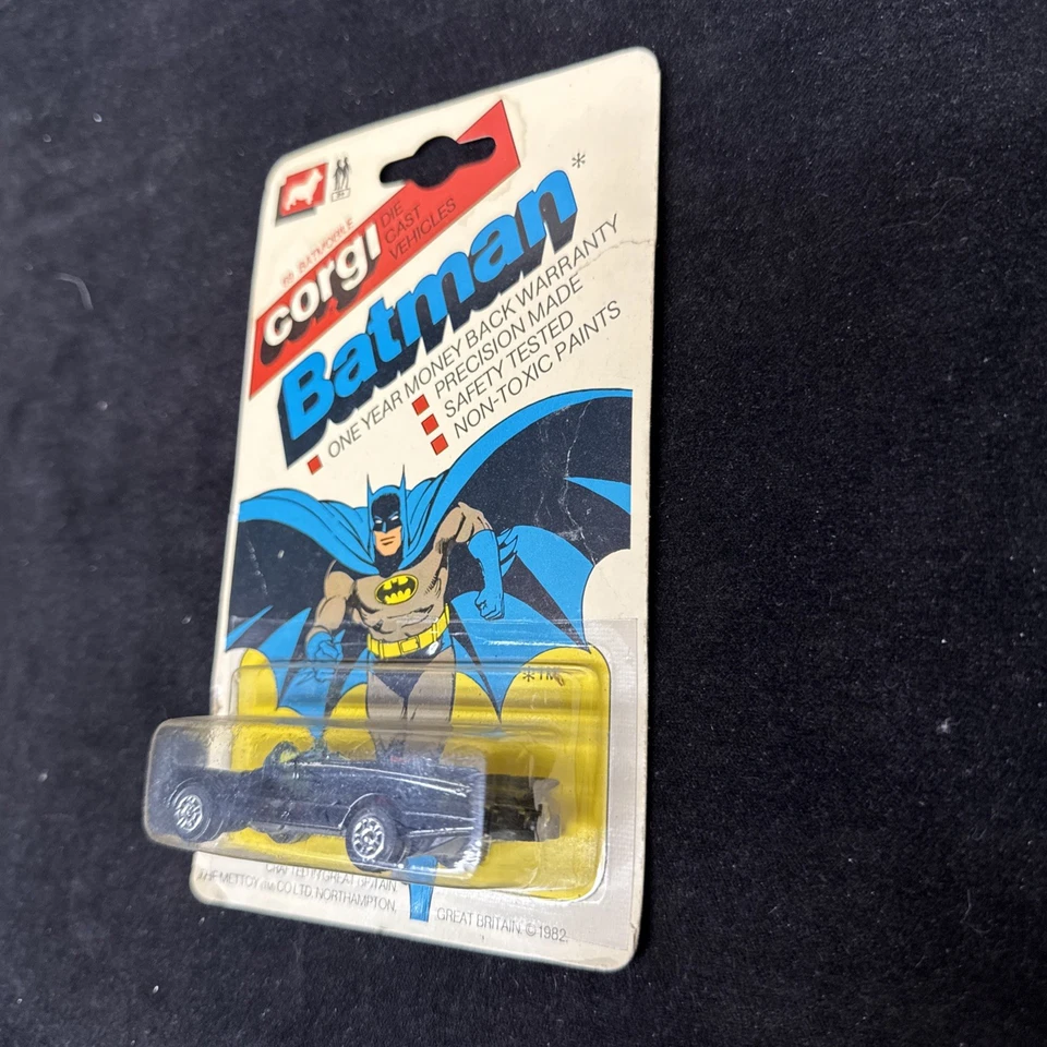 1982  Corgi  JUNIORS BATMOBILE #69 MOC  1:64 - - Image 3 of 4