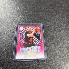 2019-20 Illusions Zach Lavine Pink Mystique SP Insert #11 Pink Chicago Bulls