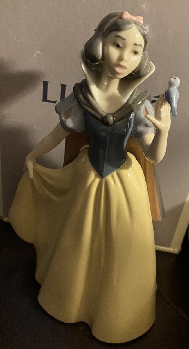 ディズニー。レドラ。 LLADRO 7555 Snow White Retired! Mint Condition! Original Grey Box