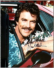 Tom Selleck Signed In Person 8x10 Photo - Magnum P.I. , Happy Holidays