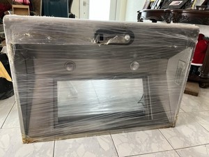 Independent Built-In Stainless Steel hood vent, with CFM 600 blower included. 