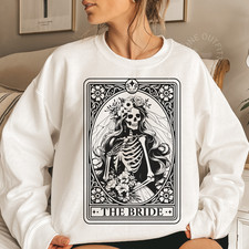 SUDADERA TAROT ESQUELETO LA NOVIA | NOVIA BRUJA CUELLO REDONDO | NOVIA GÓTICA FUTURA