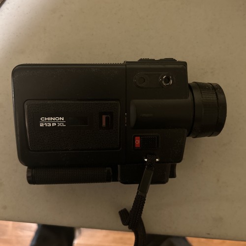A Chinon 213 P XL Super 8 Silent Power Zoom Movie Camera 1980 ...