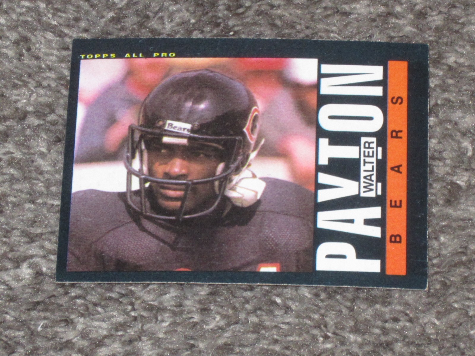 1985 Topps Football # 33 Walter Payton EX-MT