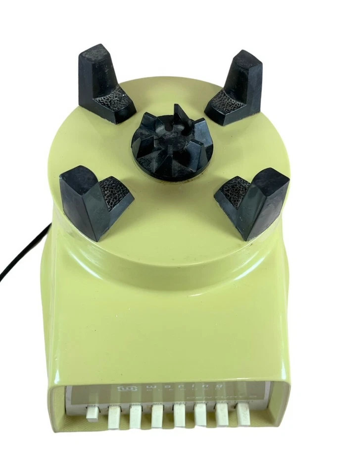 Licuadora Waring Century 8 VERDE LIMA con jarra de vidrio de hoja de trébol FUNCIONA de colección Foto 4 de 4