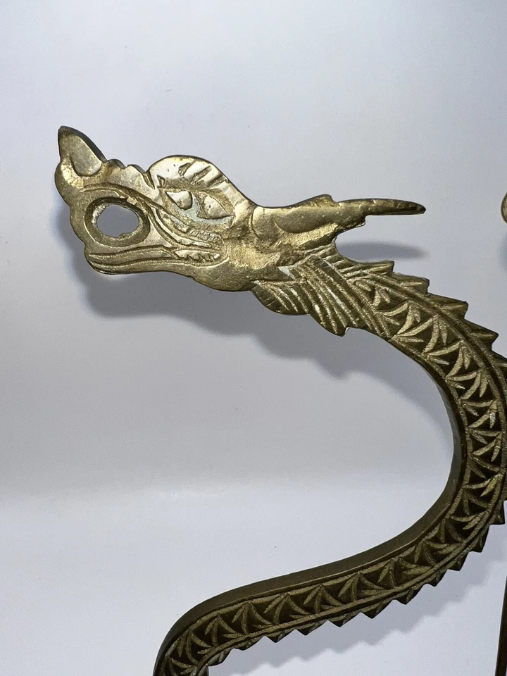 Serpiente dragón asiático chino de latón vintage de 8" con martillo de mazo *sin campana* Foto 4 de 4