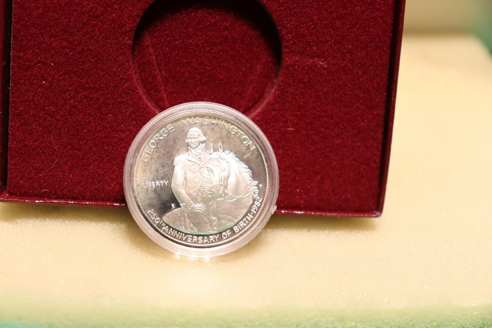 (5) 1982 Proof George Washington Proof Commem. Halves Silver Box/Coa. - Image 3 of 4