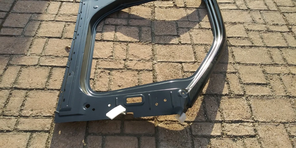 Dodge Charger 2015-2022 carrocería panel de apertura lateral 68265440AG OEM Foto 3 de 4