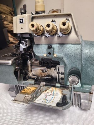 Vintage Juki MO-816 5 Thread Stitch Industrial Overlock Sewing