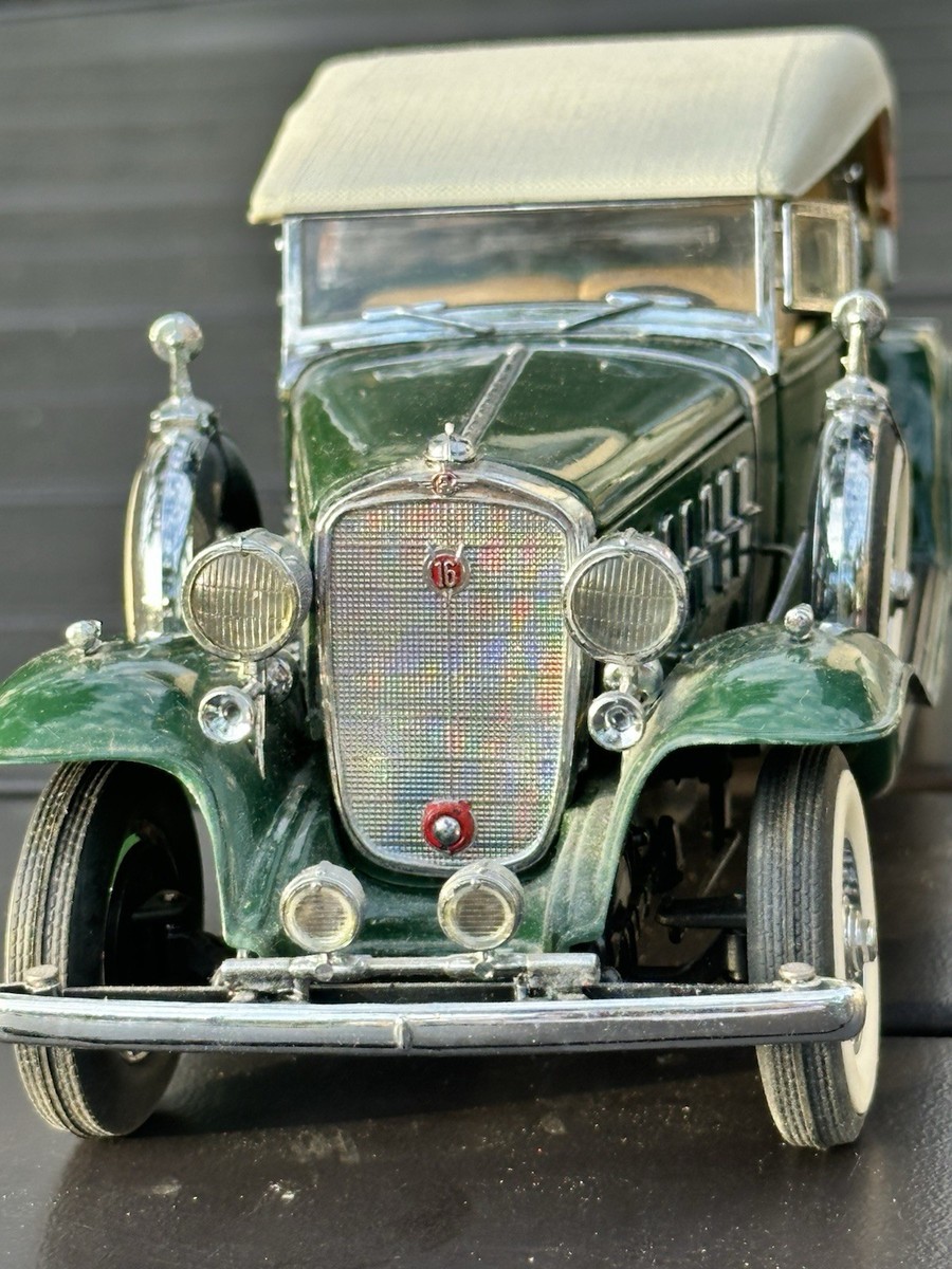 Danbury Mint 1930 Cadillac V-16 Roadster Metal Car, Green | eBay