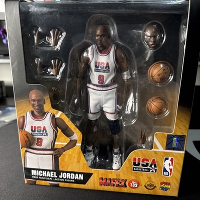 IN HAND Medicom Toy MAFEX No.132 Michael Jordan 1992 TEAM USA US SELLER