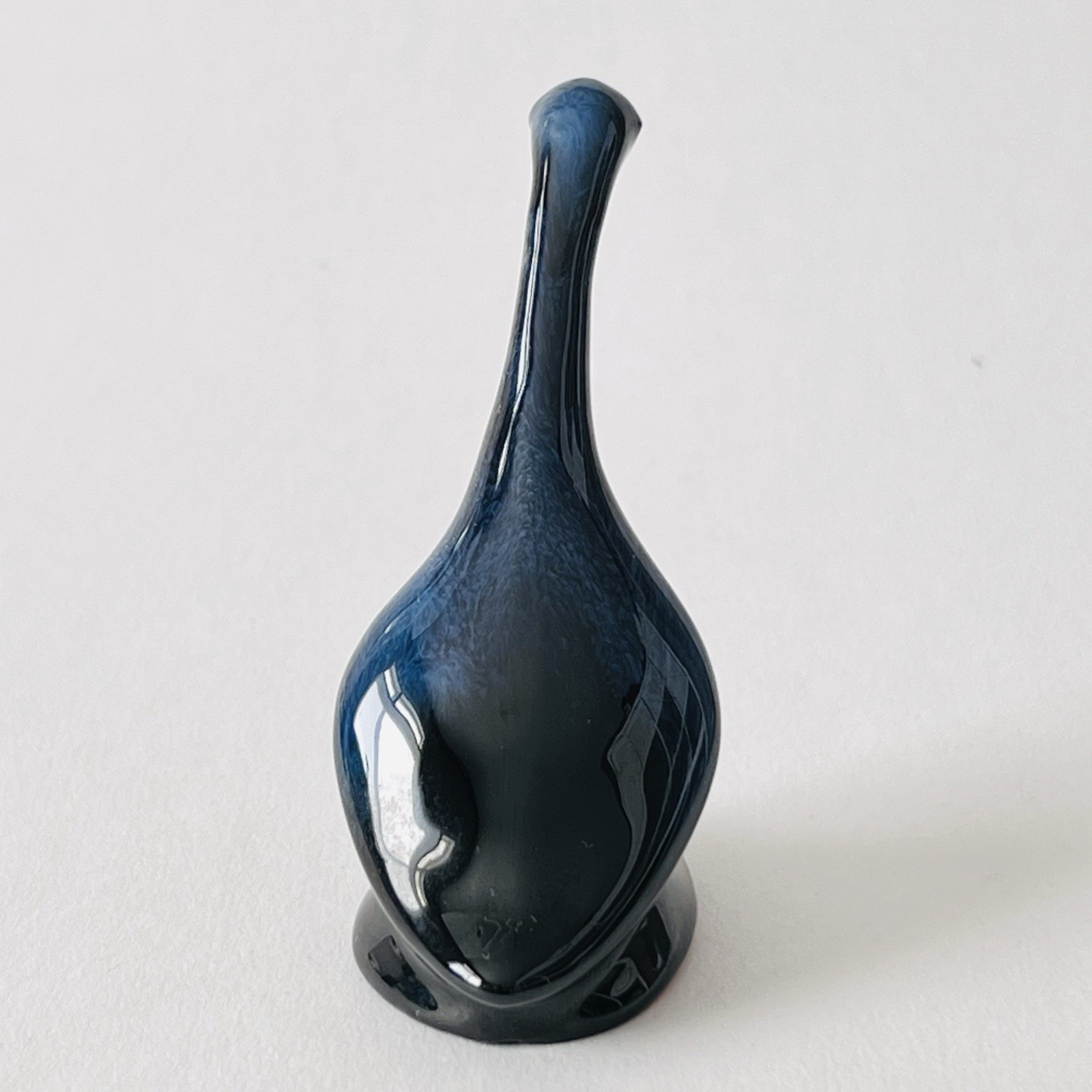 Vintage Blue Mountain Pottery Small Blue Drip Glaze Canada Goose Figurine 3" thumbnail 4