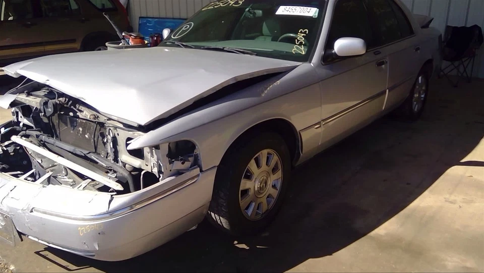 Fuse Box Engine VIN W 8th Digit Romeo Fits 03-05 CROWN VICTORIA 1234616 Foto 3 de 4