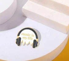 Music Lovers Badge Enamel Pin Brooch Lapel   Message Gift  Clothing Accessories 