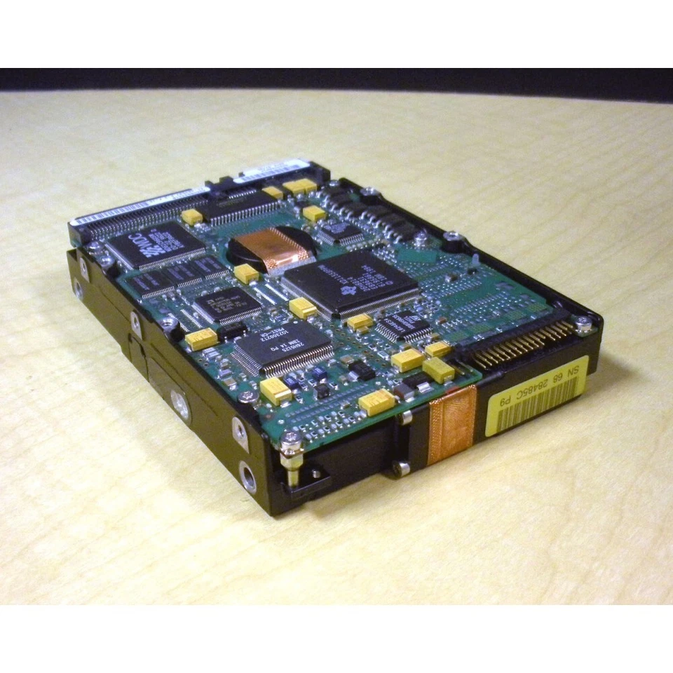 IBM 3000-701X 4.5GB F/W 1in Hard Drive Disk - Image 2 of 3