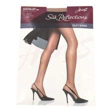 Hanes Silk Reflections Pantyhose Control Top Reinforced Toe AB 718 Light Color
