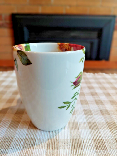 ROYAL ALBERT ENGLAND COUNTRY ROSE WHITE WITH PINK & YELLOW ROSES COFFEE /TEA MUG - Picture 3 of 12