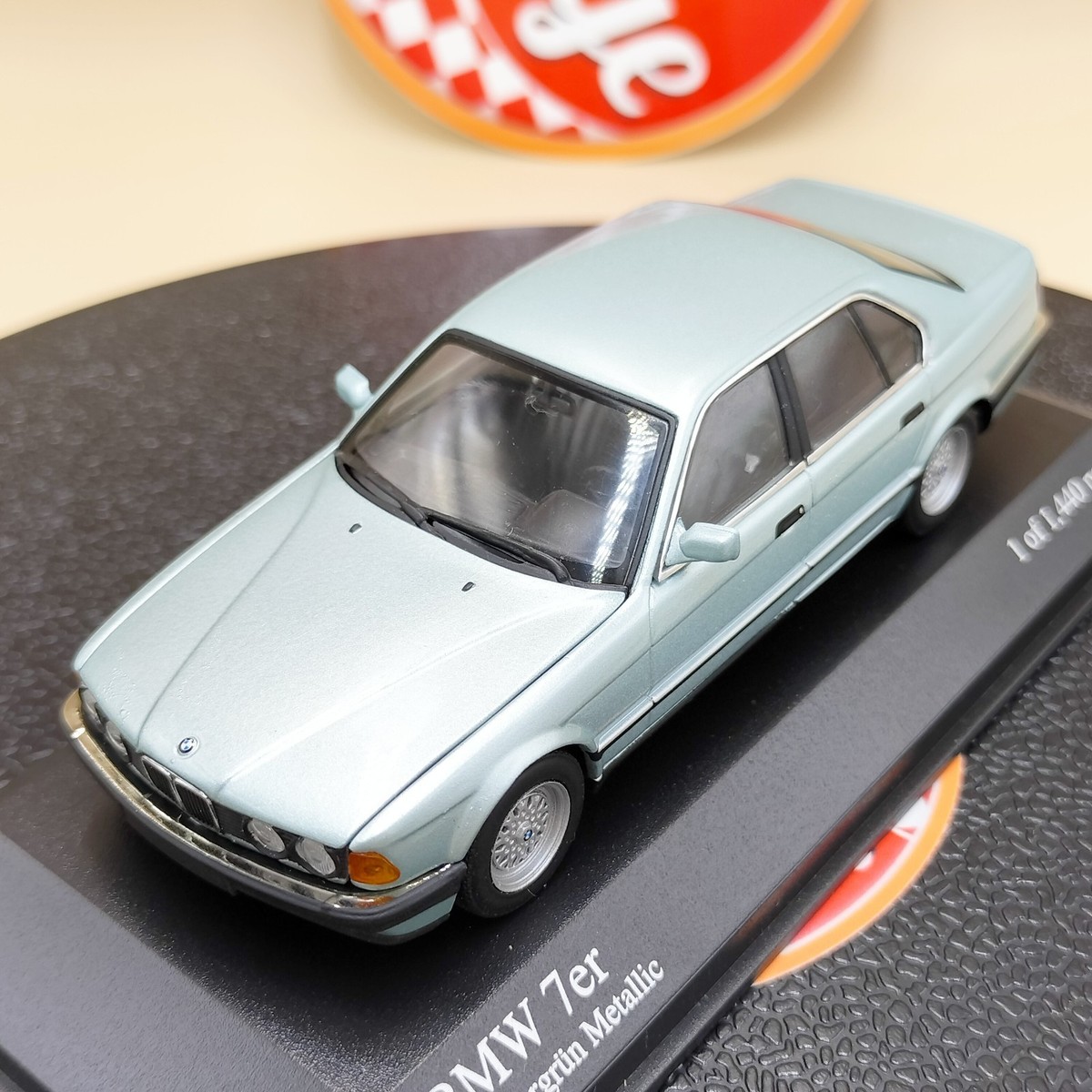 Minichamps 1/43 BMW 7 Series 7er 1986 E32 Green metallic