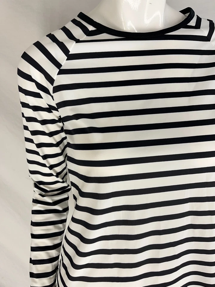 Spanx Striped Swim Shirt Womens Size Small Black White NEW - Imagem 3 de 4