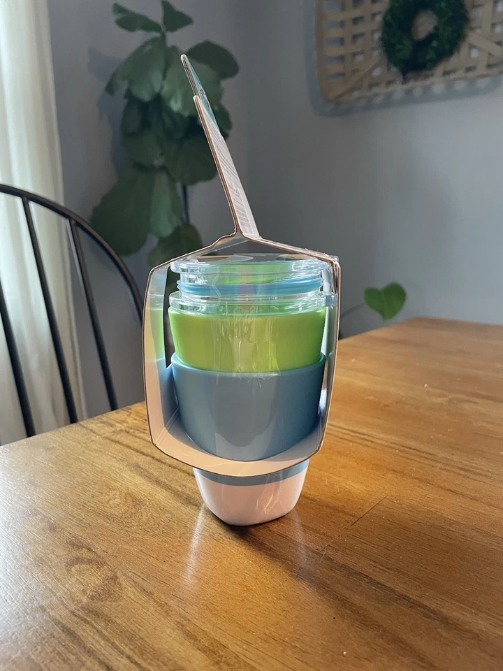 Tazas Munchkin Splash para niños pequeños con tapas de entrenamiento 7 OZ 2 PK verde y azul 18 m Foto 2 de 4