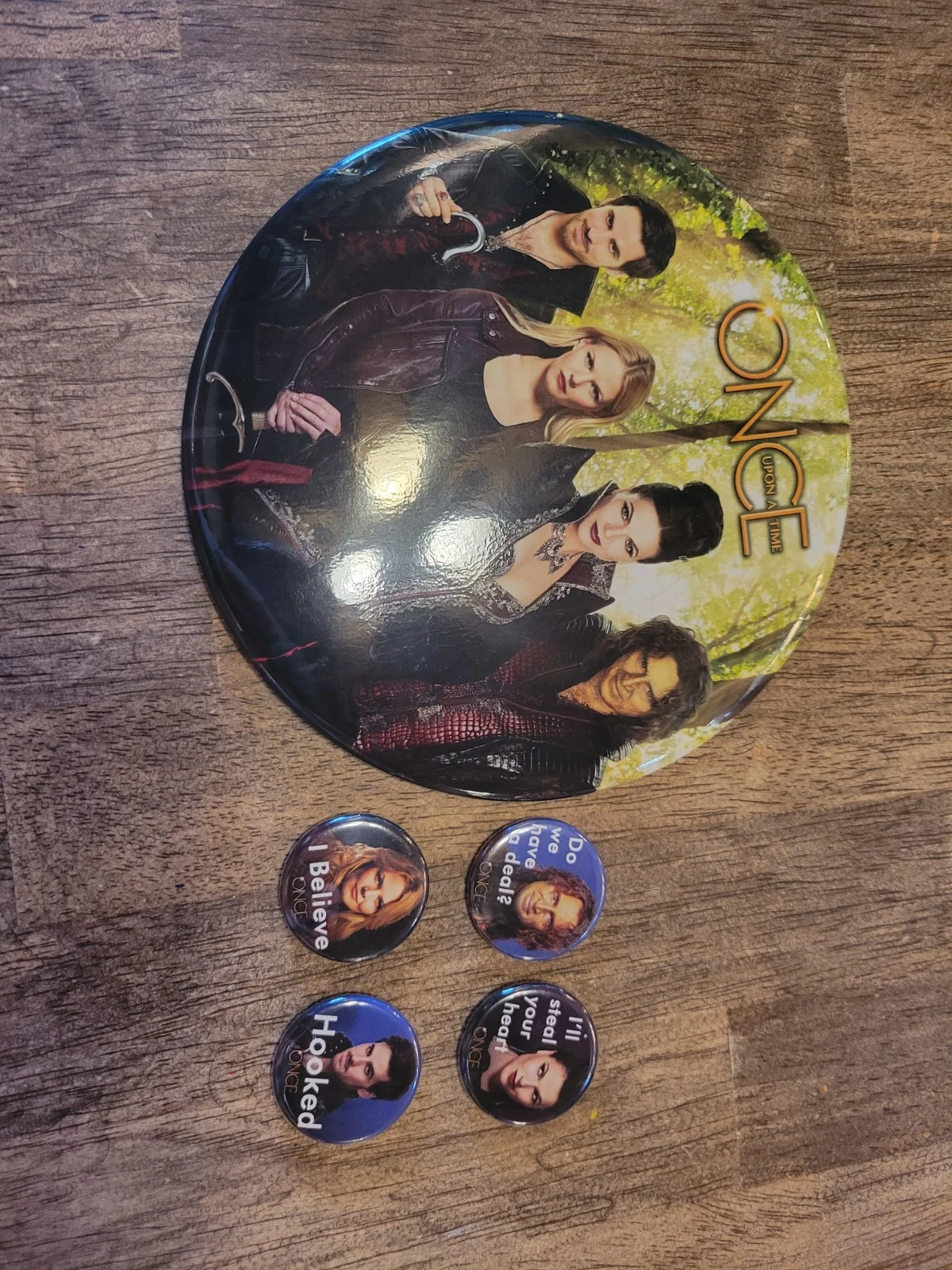 ABC / Disney Once Upon A Time Jumbo Button Pin And Mini Magnets