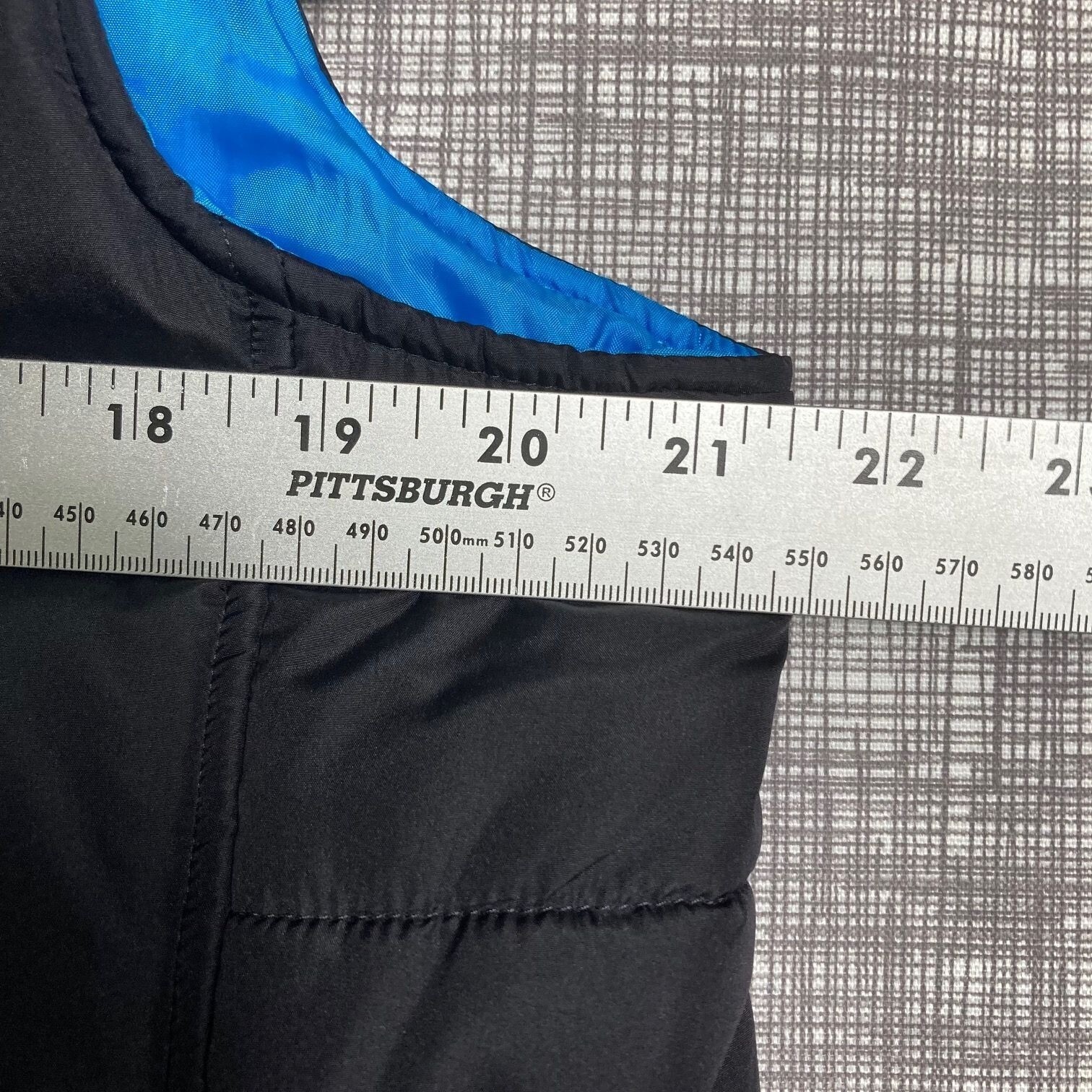 Outfitters By Lands End Mens Quilted Puffy Vest Size M AT&T Logo Snap