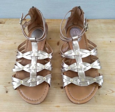clarks flat sandals wide fit