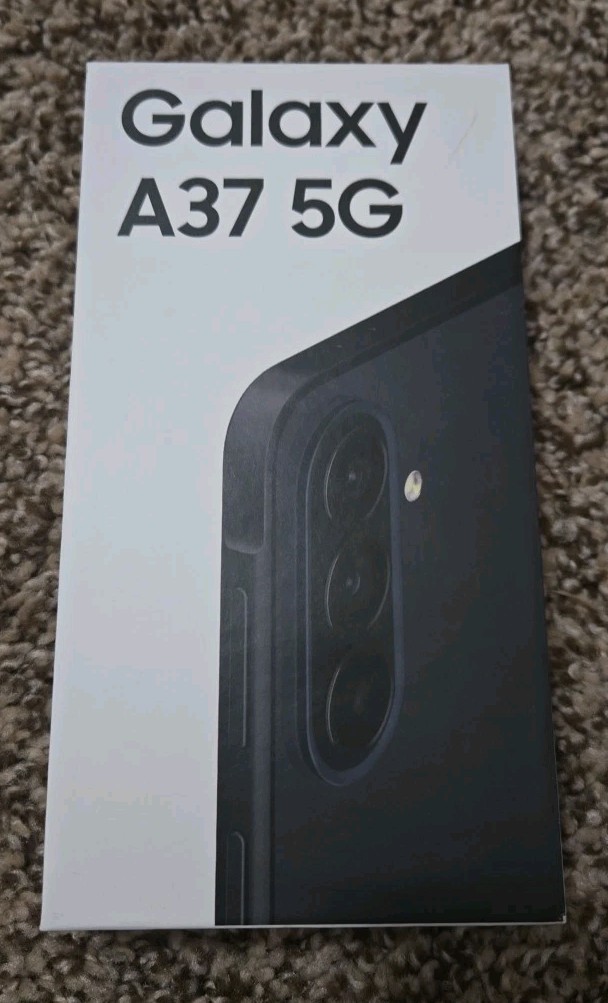 Samsung Galaxy A37 5G - 128GB  Cricket Wireless - Charcoal - Locked