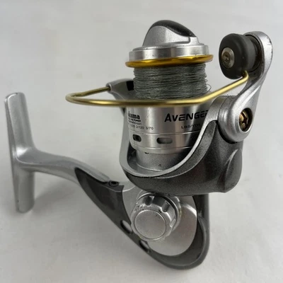 1 penn spinfisher v spinning reel VII Long Cast, Fishing Reel, Reels, Sea Fishing, Sea Fishing With IPX5 Sealing That Protects Against Saltwater Ingression, Caters for different Species, Black Gold, 5500 Reel Size:500MJ The Spinfisher VII utilizes PENN Battle III Spinning Perch Bait Jr Musky Lure