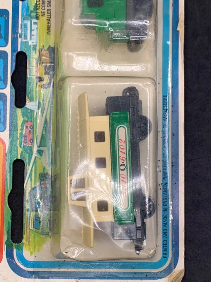 MATCHBOX 900 TP-27-A1 Steam Loco & Passenger Car Sealed on Card - Image 4 of 4
