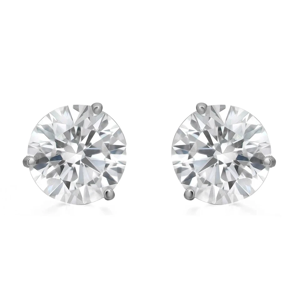 Aretes de diamantes cultivados en laboratorio de corte redondo de tres puntas IGI de oro blanco de 18 quilates de 7,03 quilates