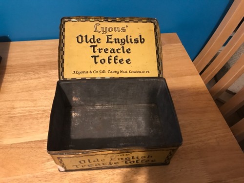 Vintage tins, Cadbury’s , toffees and loads more - Picture 286 of 696