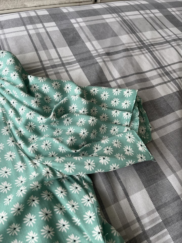 Ladies Green Floral Dress Size 18 eBay