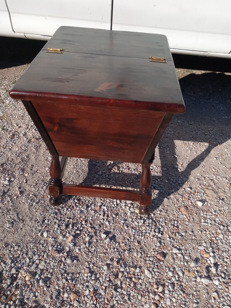 Mid Century Pine Old Tavern Dough Box End Table (JLC-ET684) (EA-10