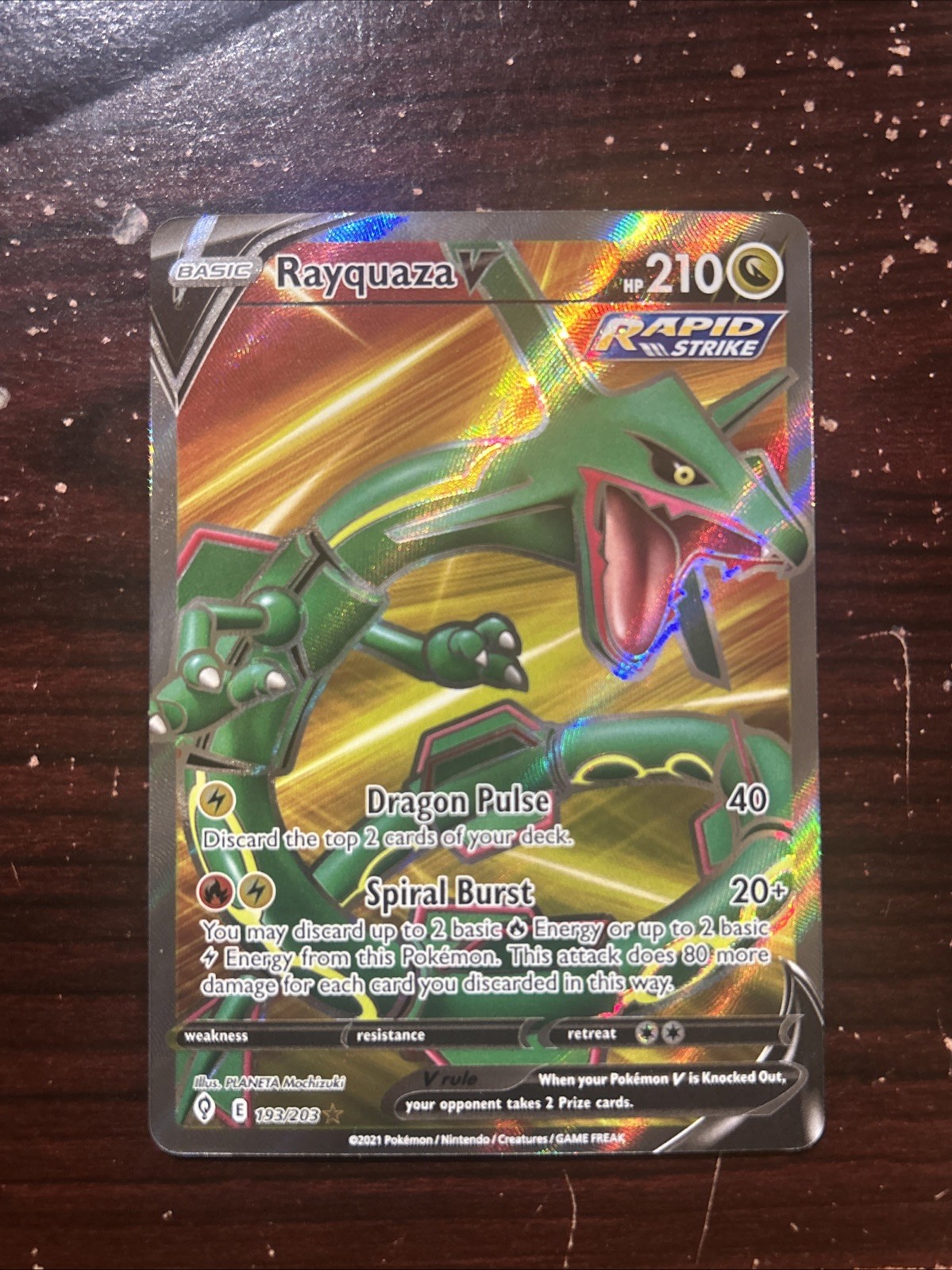 MINT Rayquaza V (Full Art) 193/203 SWSH07: Evolving Skies Holo