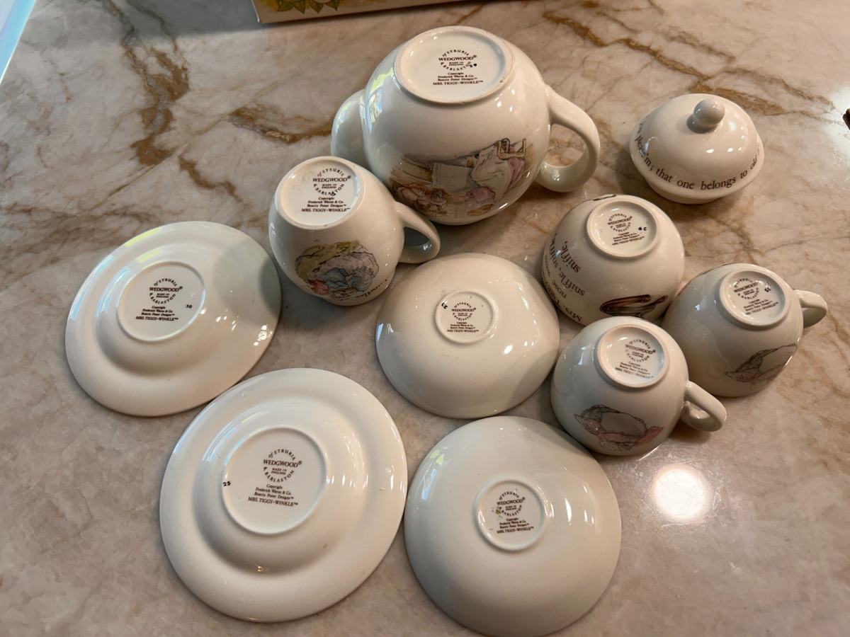 1980s Wedgwood Beatrix Potter Mrs Tiggy-Winkle Children's Tea Set