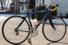 Carbon road bike, blue 56cm Trek Pilot 5.2. Custom build in excellent condition.