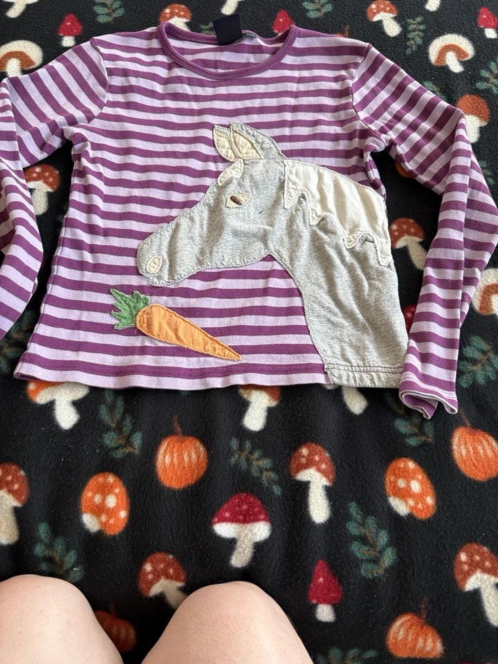 Camisa tejida L/S a rayas moradas MINI SUELO para niña caballo con apliques de zanahoria 5-6 años Foto 4 de 4