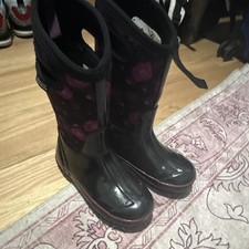 Bogs WaterCLR Kids Waterproof Pull-On Floral Rain Boots Black Purple US 4