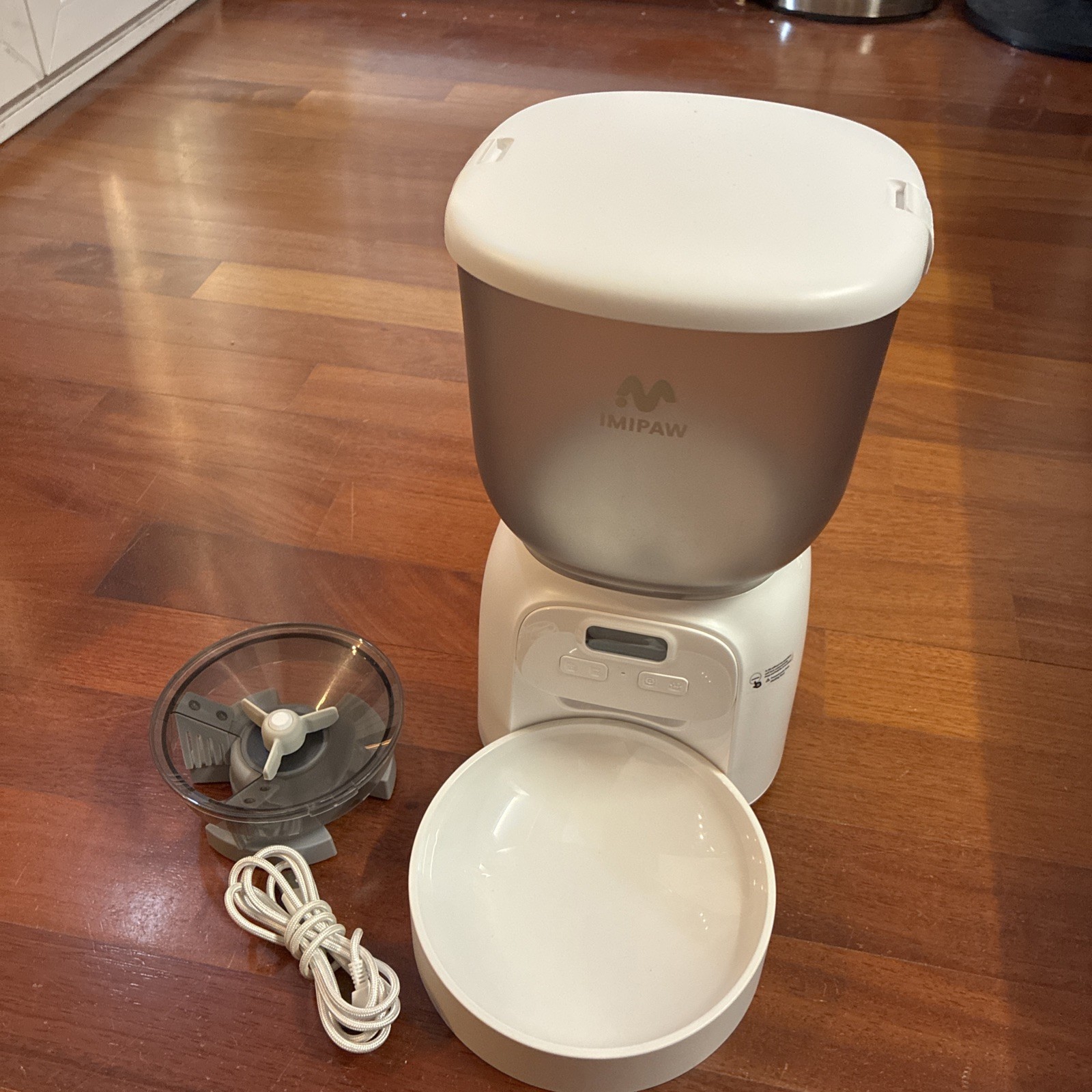 Distributore Automatico di Cibo per animali