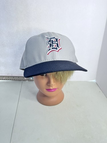 Herren MLB Detroit Tigers amerikanische Flagge Logo Mütze New Era nicht verstellbar Kappe Größe 7 3/8