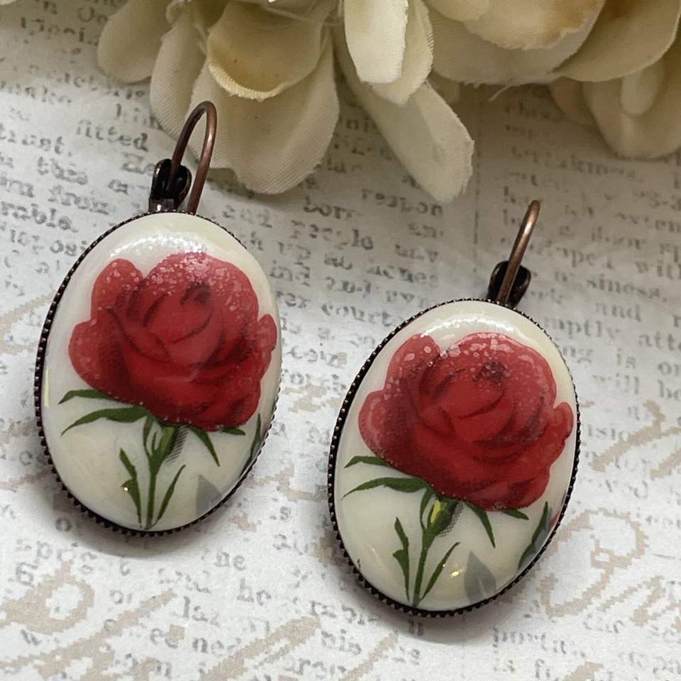 Pendientes Aniversario Victoriano Oro Rosa Latón Rojo y Blanco Camafeo Porcelana Nuevos Foto 4 de 4