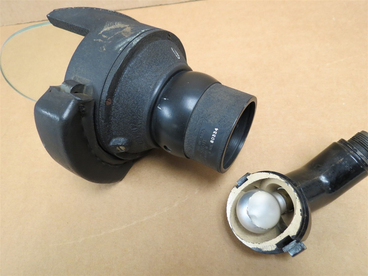 WW II US Navy Aircraft Mark 8 Mod 8 Illuminated Gunsight F4U