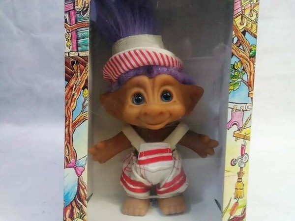 black treasure trolls