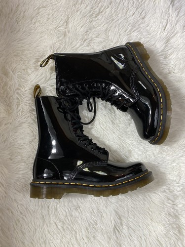 Women's Dr Martens Modern Classics 1460 
