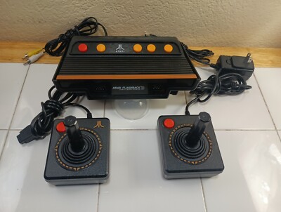 ATARI Flashback 3 Classic Console 60 Games & Jakks Pacific Atari Joystick Lot